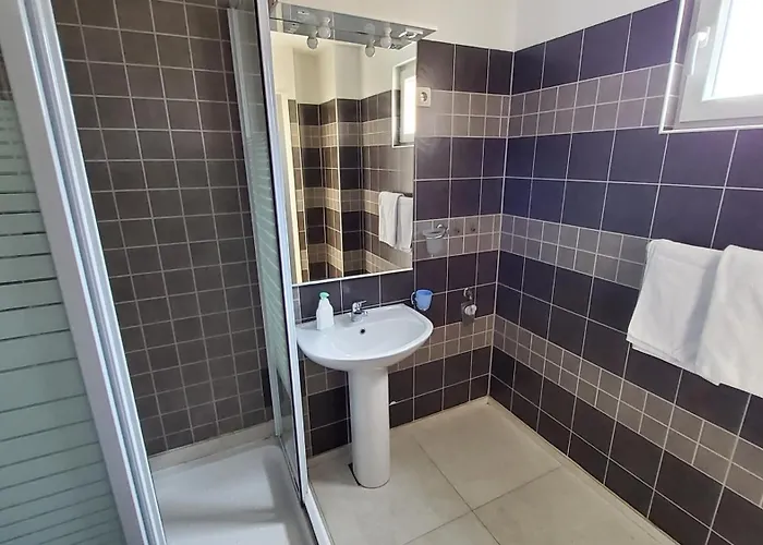 Holidays 5 Apartman *