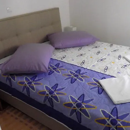 Holidays 5 Apartment *